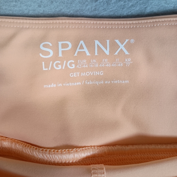 Spanx Get Moving Melon Sorbet Athleisure Sweat Wicking 14" Large Skort NWT - Picture 3 of 7